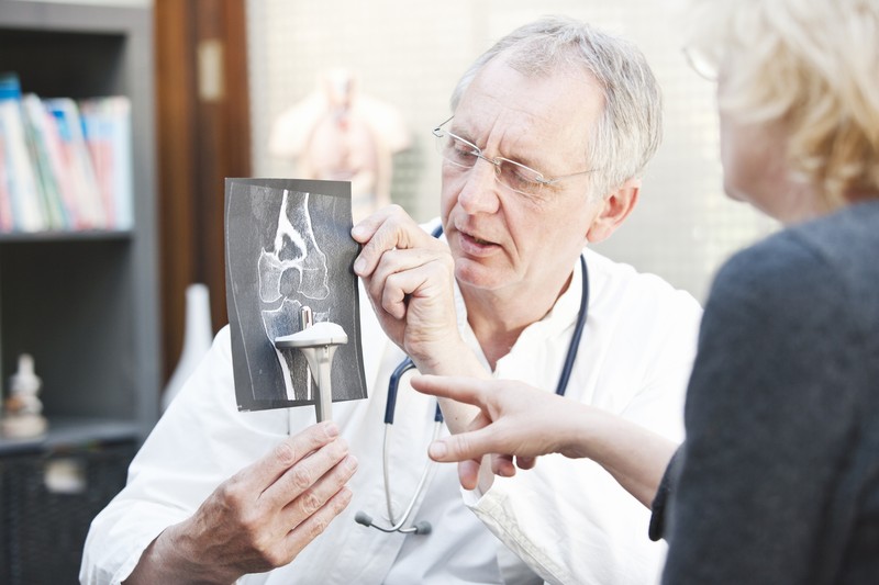 Choosing the Right Orthopedic Surgeon Dallas Patients Recommend
