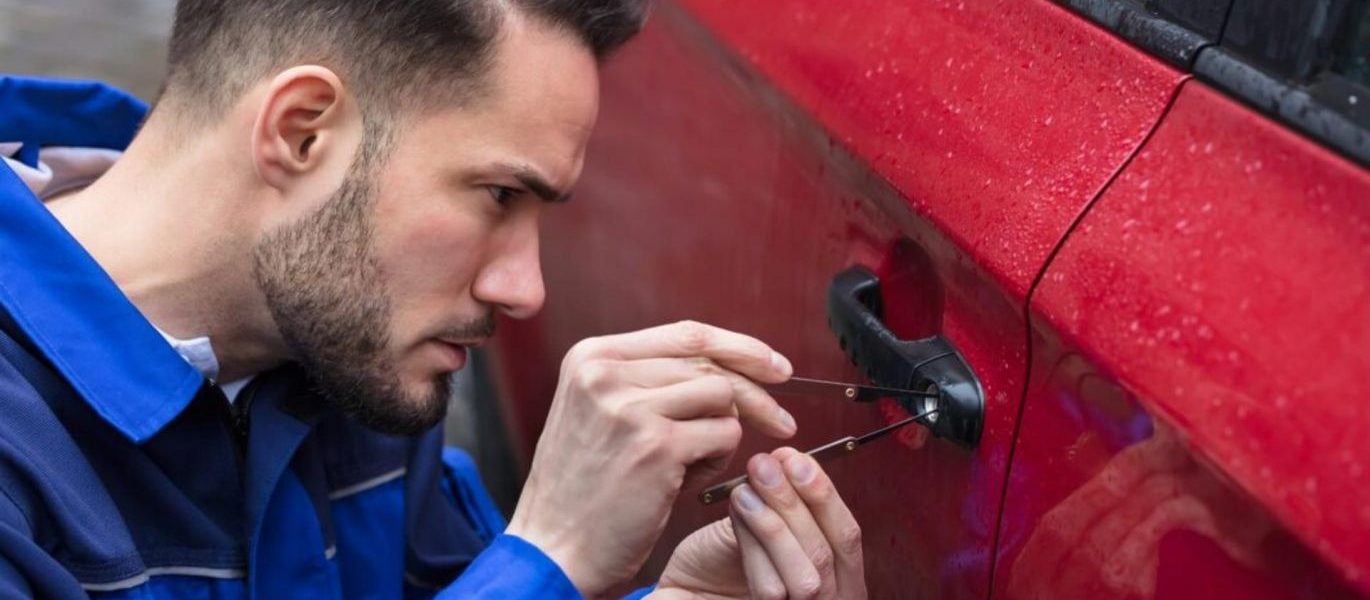 What to Consider Before Arranging Corvette car key replacement