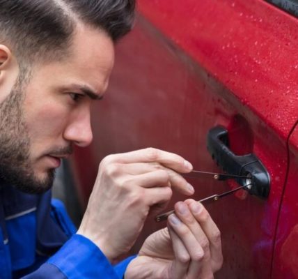 What to Consider Before Arranging Corvette car key replacement