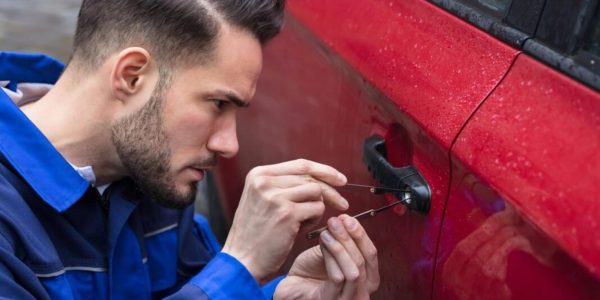 What to Consider Before Arranging Corvette car key replacement